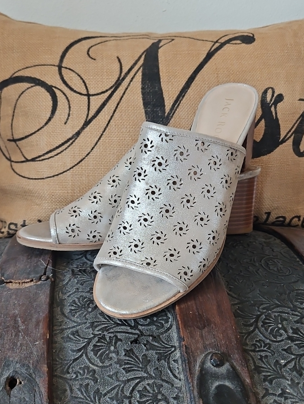 Jack Rogers Ronnie Perforated Heeled Mule Silver Sparkle Leather Women’s Sz 8.5